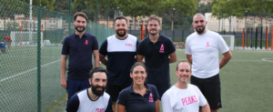 equipe peaks au tournoi de foot sport dans la ville